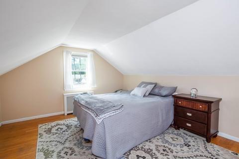 106 Gillette Cir, Springfield, MA 01118 photo 15