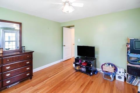 106 Gillette Cir, Springfield, MA 01118 photo 13