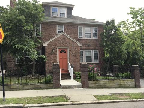 14 Dummer St, Brookline, MA 02446 photo 1