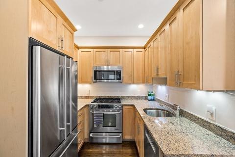 76 Sewall Ave #B, Brookline, MA 02446 photo 6
