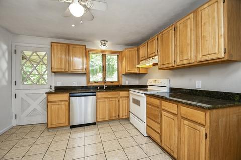43 Whitman Rd, Worcester, MA 01609 photo 10