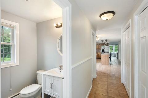9 Eric Way, Dudley, MA 01571 photo 17