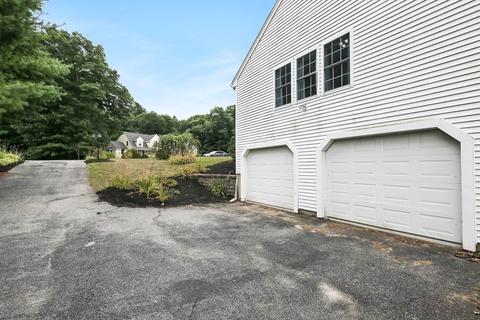 9 Eric Way, Dudley, MA 01571 photo 34