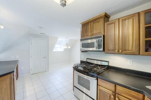 12 Sylvan St, Worcester, MA 01603 photo 17