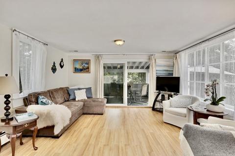 75 Old Phinneys Ln, Barnstable, MA 02630 photo 4