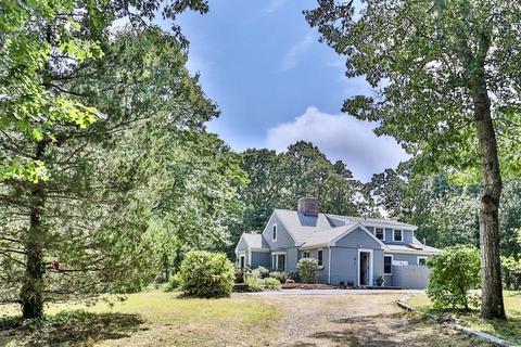 75 Old Phinneys Ln, Barnstable, MA 02630 photo 2
