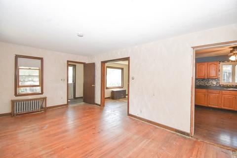 105 Connecticut Ave, Springfield, MA 01104 photo 4