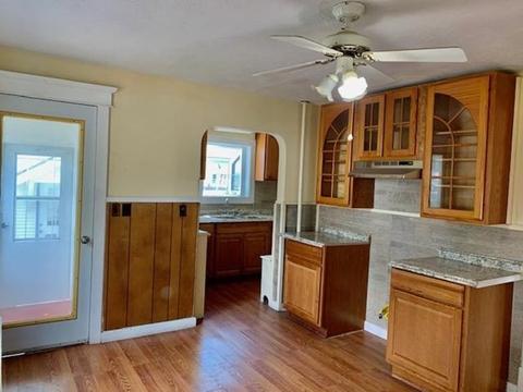 277 Redlands St, Springfield, MA 01104 photo 10