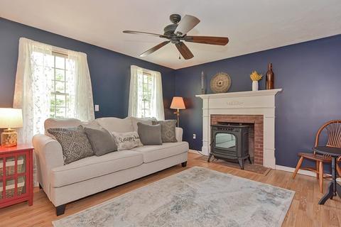 15 Prospect St, Upton, MA 01568 photo 5