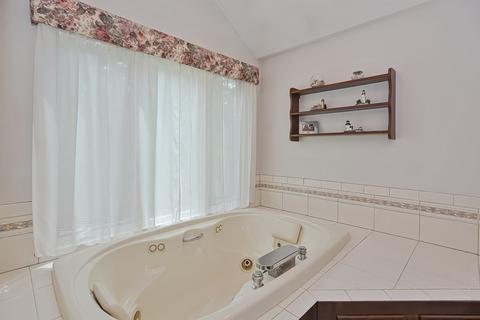15 Prospect St, Upton, MA 01568 photo 24