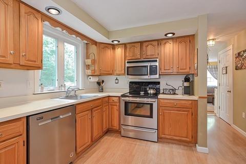 15 Prospect St, Upton, MA 01568 photo 9