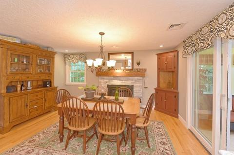 25 Edward Rd, Mendon, MA 01756 photo 8