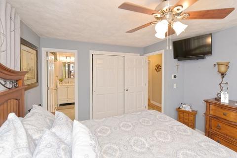 25 Edward Rd, Mendon, MA 01756 photo 18