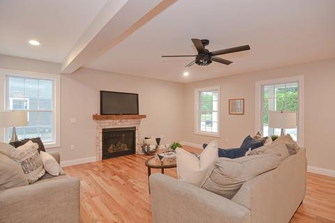 5 Old Lane Rd, Springfield, MA 01129 photo 6