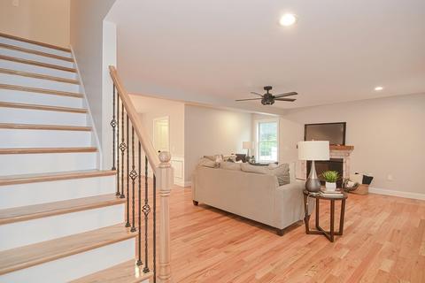 5 Old Lane Rd, Springfield, MA 01129 photo 4