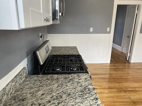 13 Aetna St, Worcester, MA 01604 photo 16