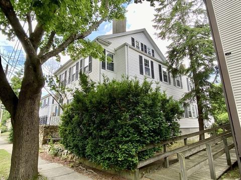 48 William St, Fairhaven, MA 02719 photo 2
