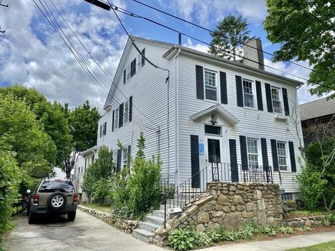 48 William St, Fairhaven, MA 02719 photo 1
