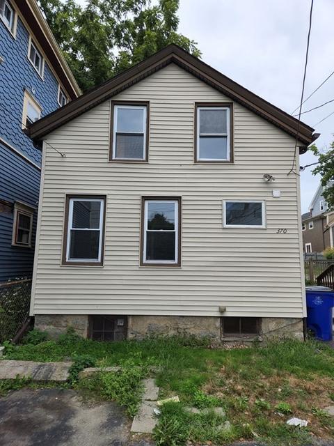 370 Linden St, Fall River, MA 02720 photo 3