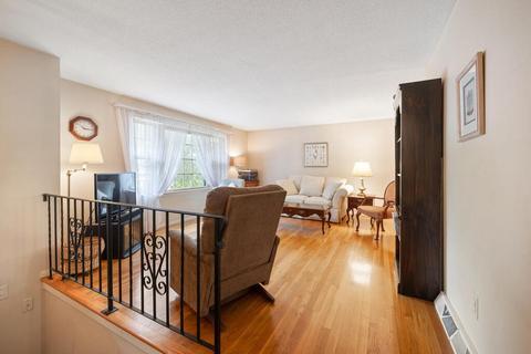 125 Waltham St, Maynard, MA 01754 photo 2