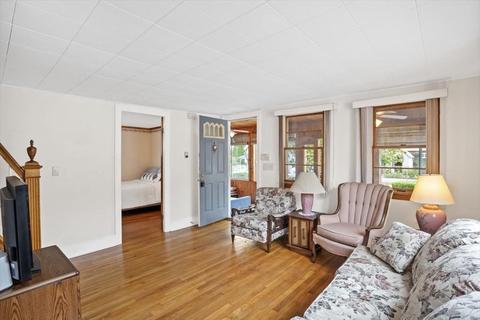 12 8th St, Wareham, MA 02571 photo 9