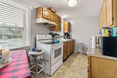 62 9th St, Fall River, MA 02720 photo 8