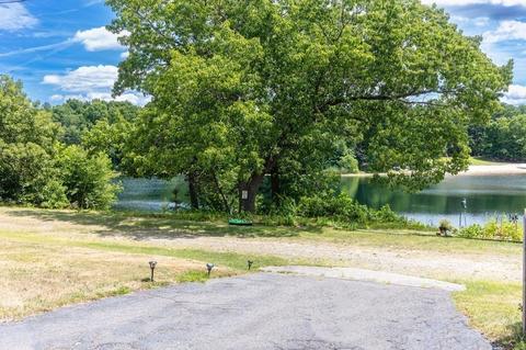 284 Lake Dr, Springfield, MA 01151 photo 10