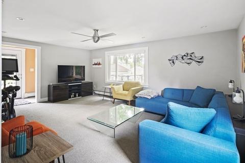 44 Broadway, Stoneham, MA 02180 photo 12