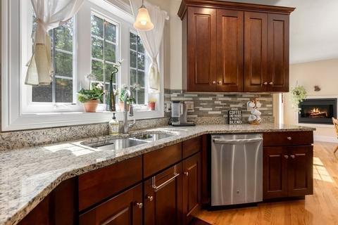 83 Mohawk Path, Holliston, MA 01746 photo 12