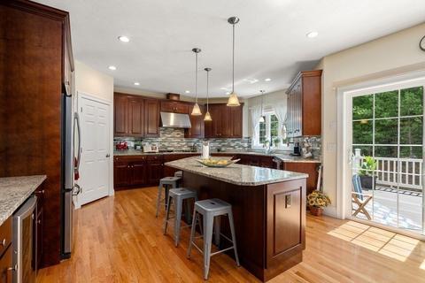 83 Mohawk Path, Holliston, MA 01746 photo 10