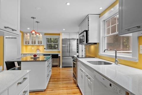 18 Mohawk Dr, Acton, MA 01720 photo 1