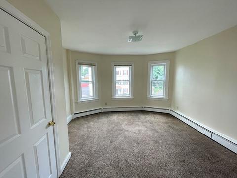 175 Grattan St, Chicopee, MA 01020 photo 16