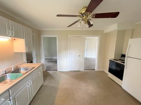 175 Grattan St, Chicopee, MA 01020 photo 12