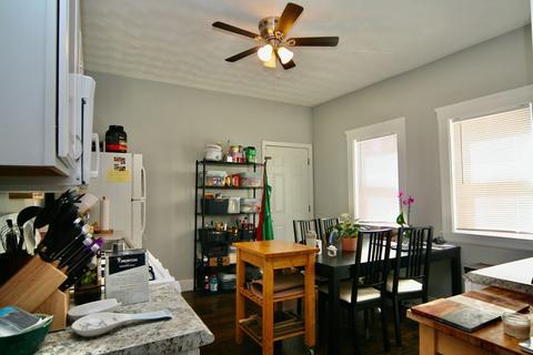 5 Laurel St, Everett, MA 02149 photo 5