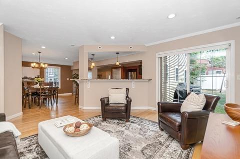 34 Springvale Rd, Reading, MA 01867 photo 4