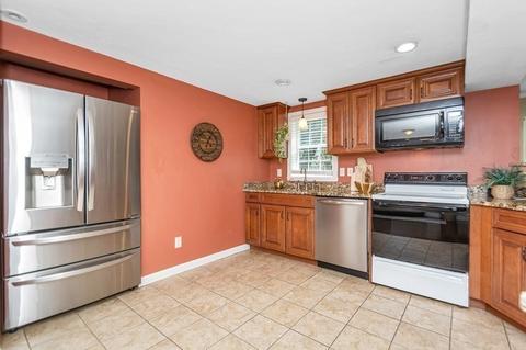 34 Springvale Rd, Reading, MA 01867 photo 7