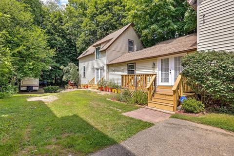 27 Wayne St, Worcester, MA 01603 photo 4