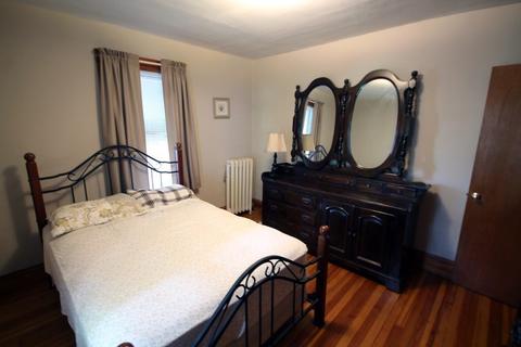 22 Bentley St, Springfield, MA 01108 photo 7