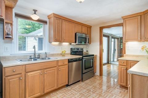 334 Old Post Rd, Sharon, MA 02067 photo 10