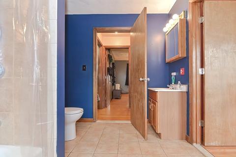 40-40 A Shute St, Everett, MA 02149 photo 39