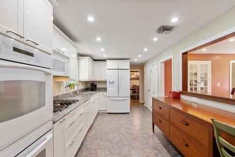 2 Kirby Dr, Canton, MA 02021 photo 10