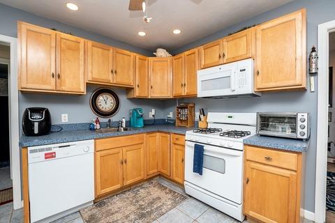 120 Swifts Beach Rd, Wareham, MA 02571 photo 6