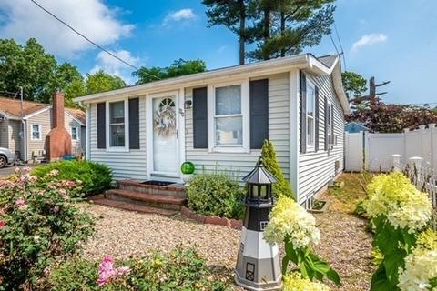 120 Swifts Beach Rd, Wareham, MA 02571 photo 1