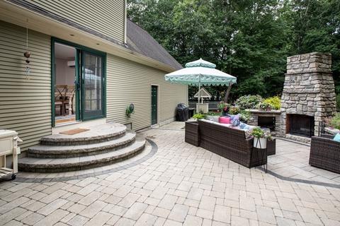 9 Bow Dr, Acushnet, MA 02743 photo 6