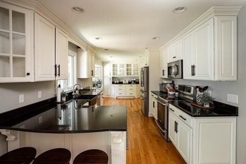 9 Bow Dr, Acushnet, MA 02743 photo 11