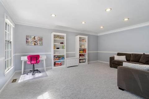 14 Foundry Rd, Sharon, MA 02067 photo 5