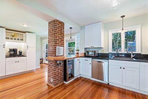 38 Wilson Ave, Bourne, MA 02532 photo 9