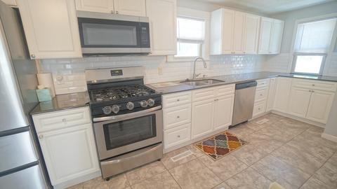 31 Middle St, Springfield, MA 01104 photo 12