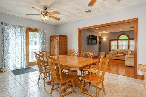 105 John St, Reading, MA 01867 photo 9