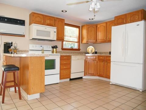 16 Roath St, Worcester, MA 01604 photo 6